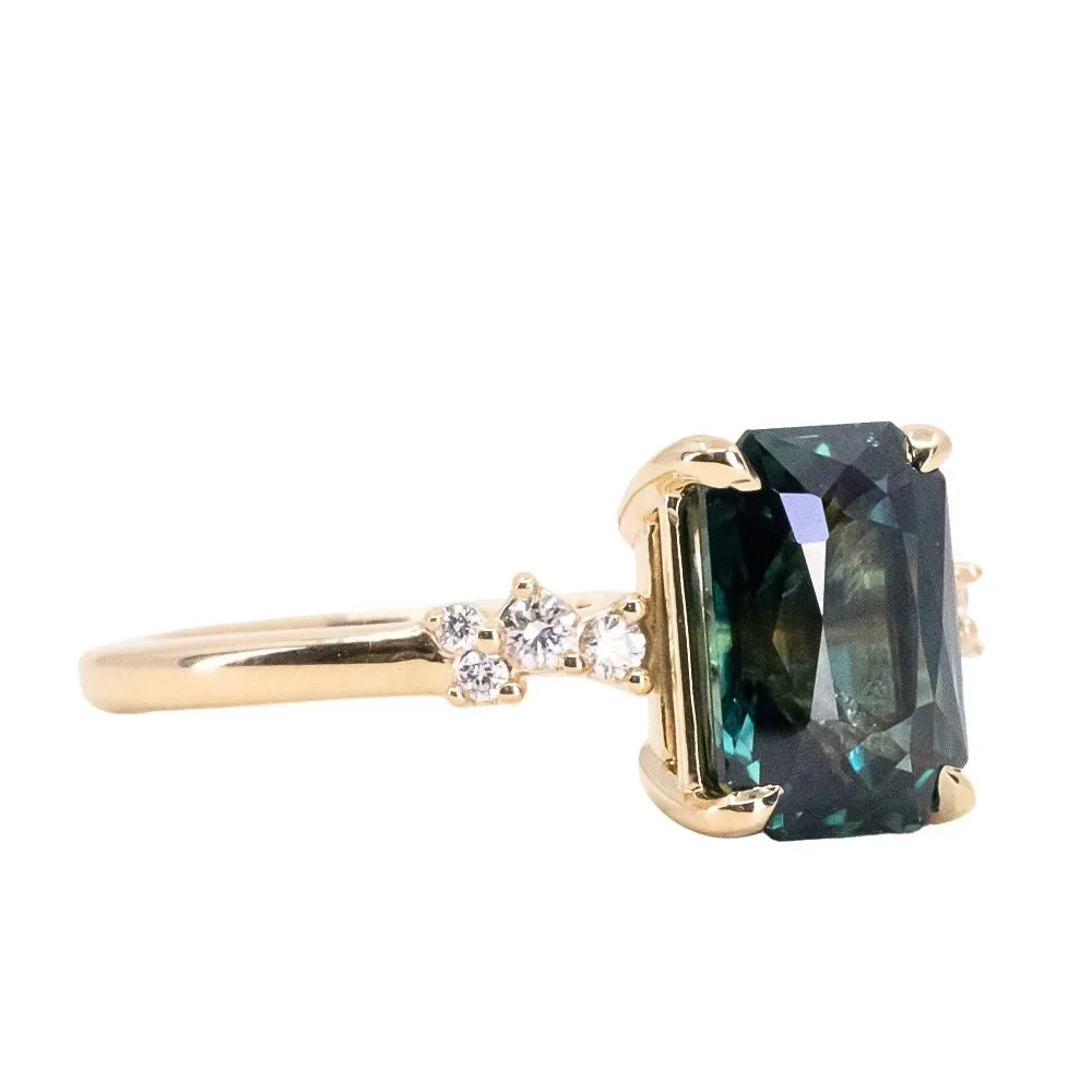 3.07ct Multicolor Teal and Purple Radiant Cut Sapphire and Diamond ring in 14k Yellow Gold