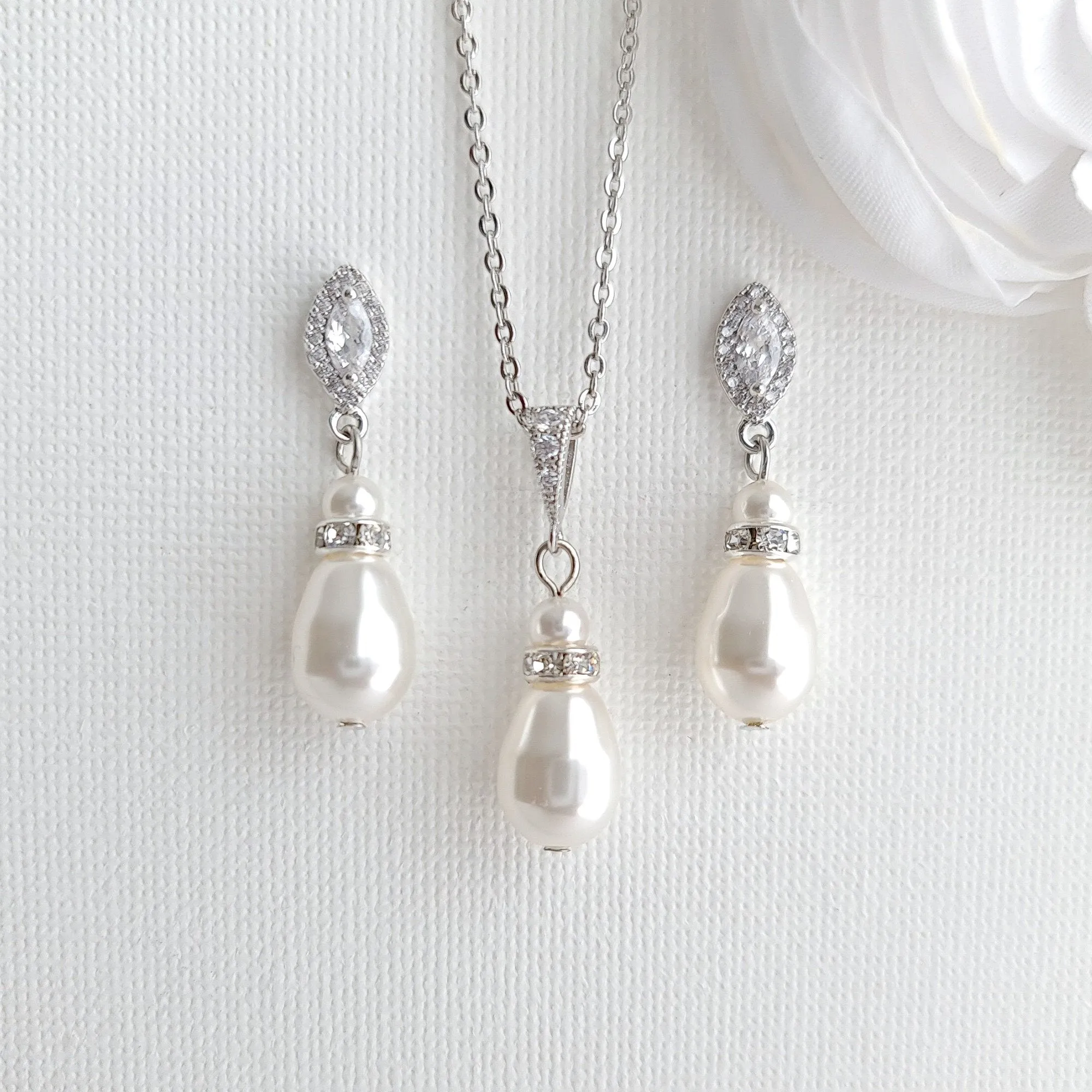 Affordable Pearl Bridesmaid Jewelry Set in Silver Gold Rose Gold Tones- Ella