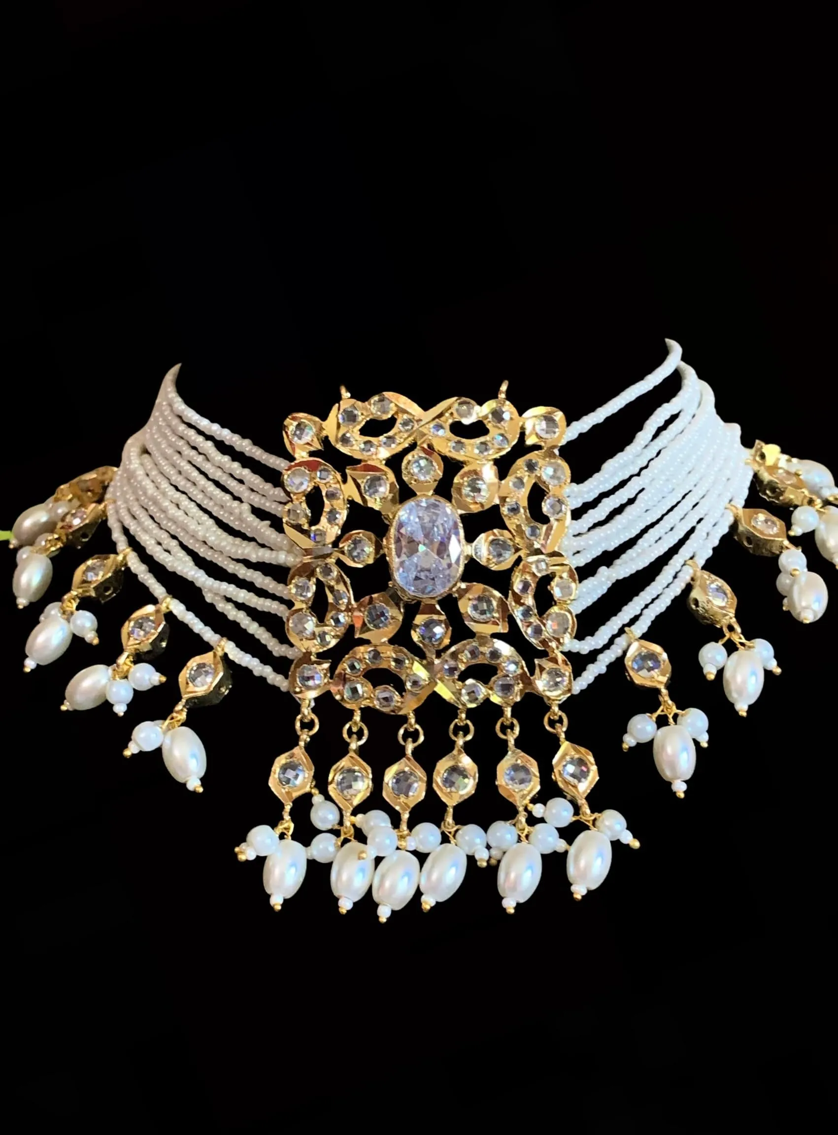 C37 Jahaan hyderabadi choker - pearls(SHIPS IN 4 WEEKS   )