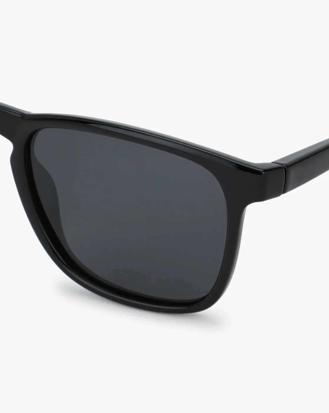 Carlton London Polarised Rectangle Sunglasses For Men