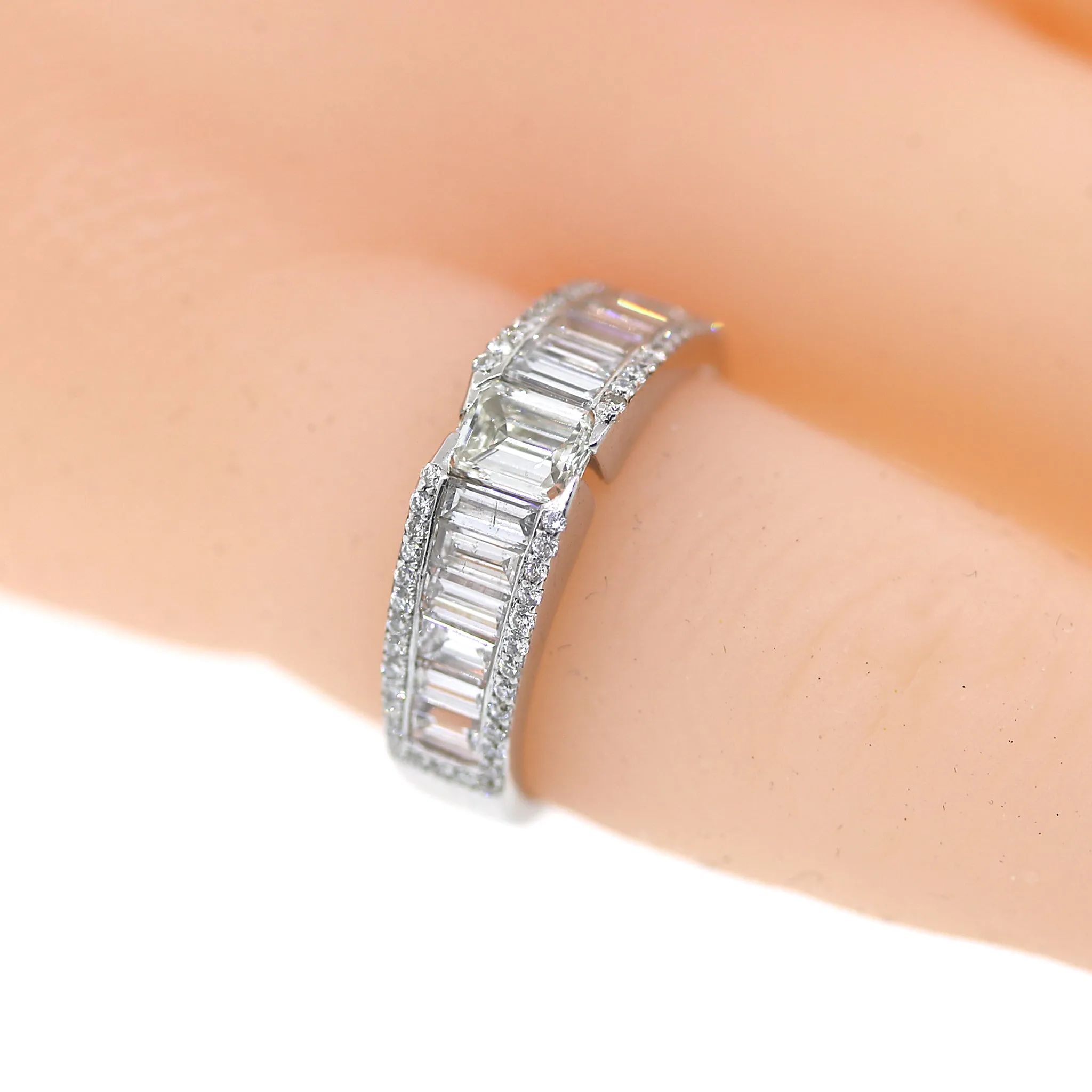 Emerald Cut Diamond Band Ring in 14k Gold