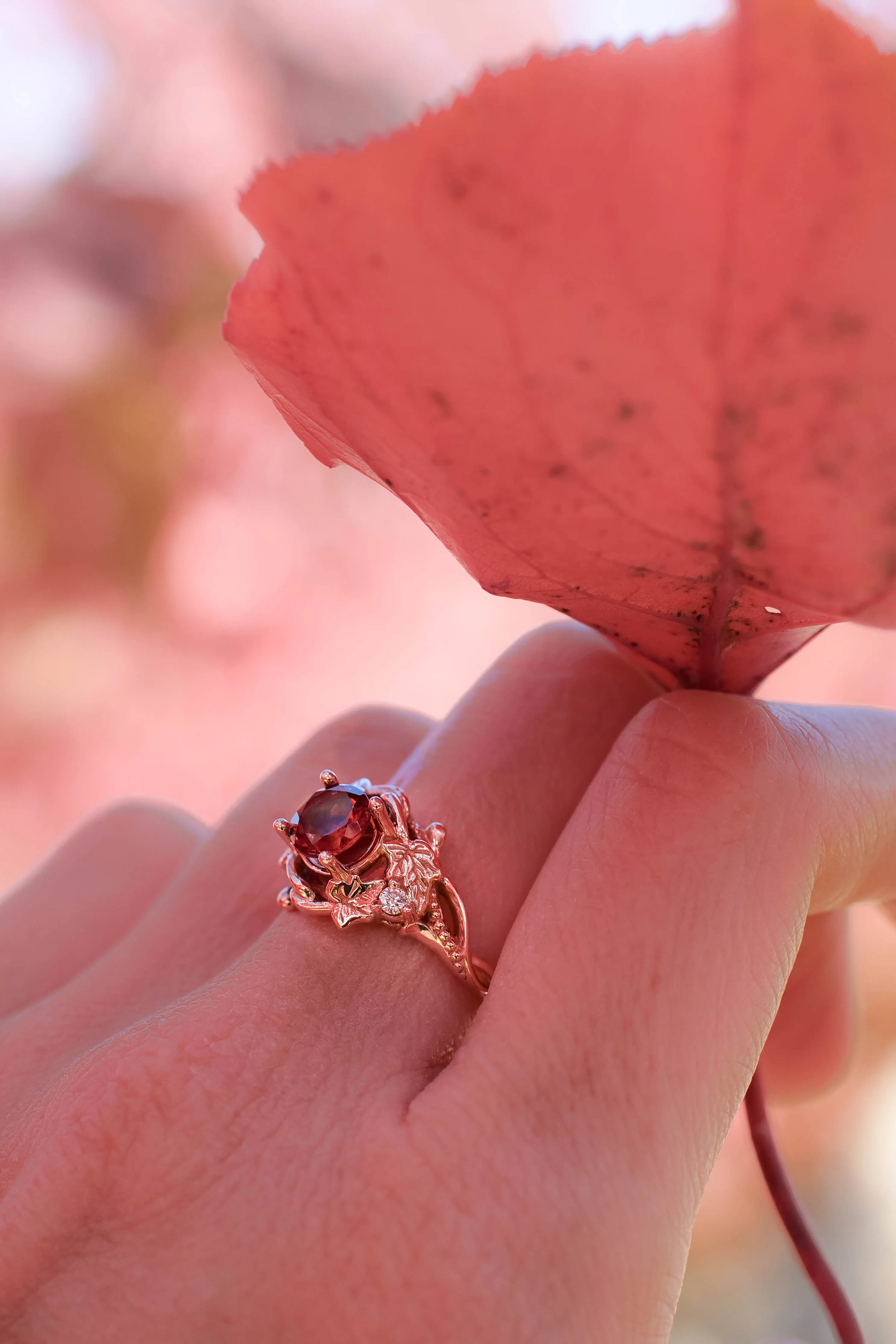 Garnet engagement ring with diamonds / Ivy Undina