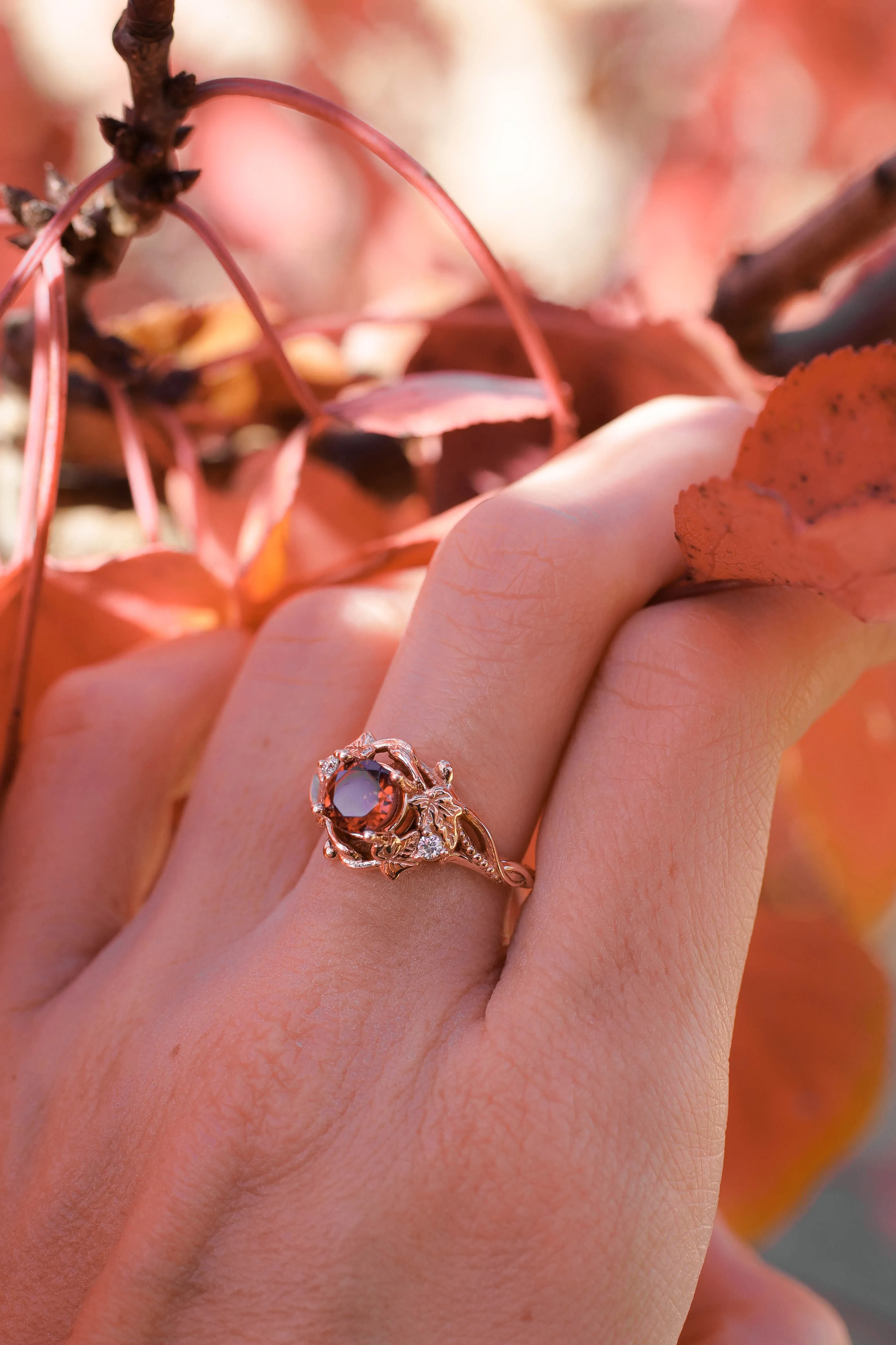 Garnet engagement ring with diamonds / Ivy Undina