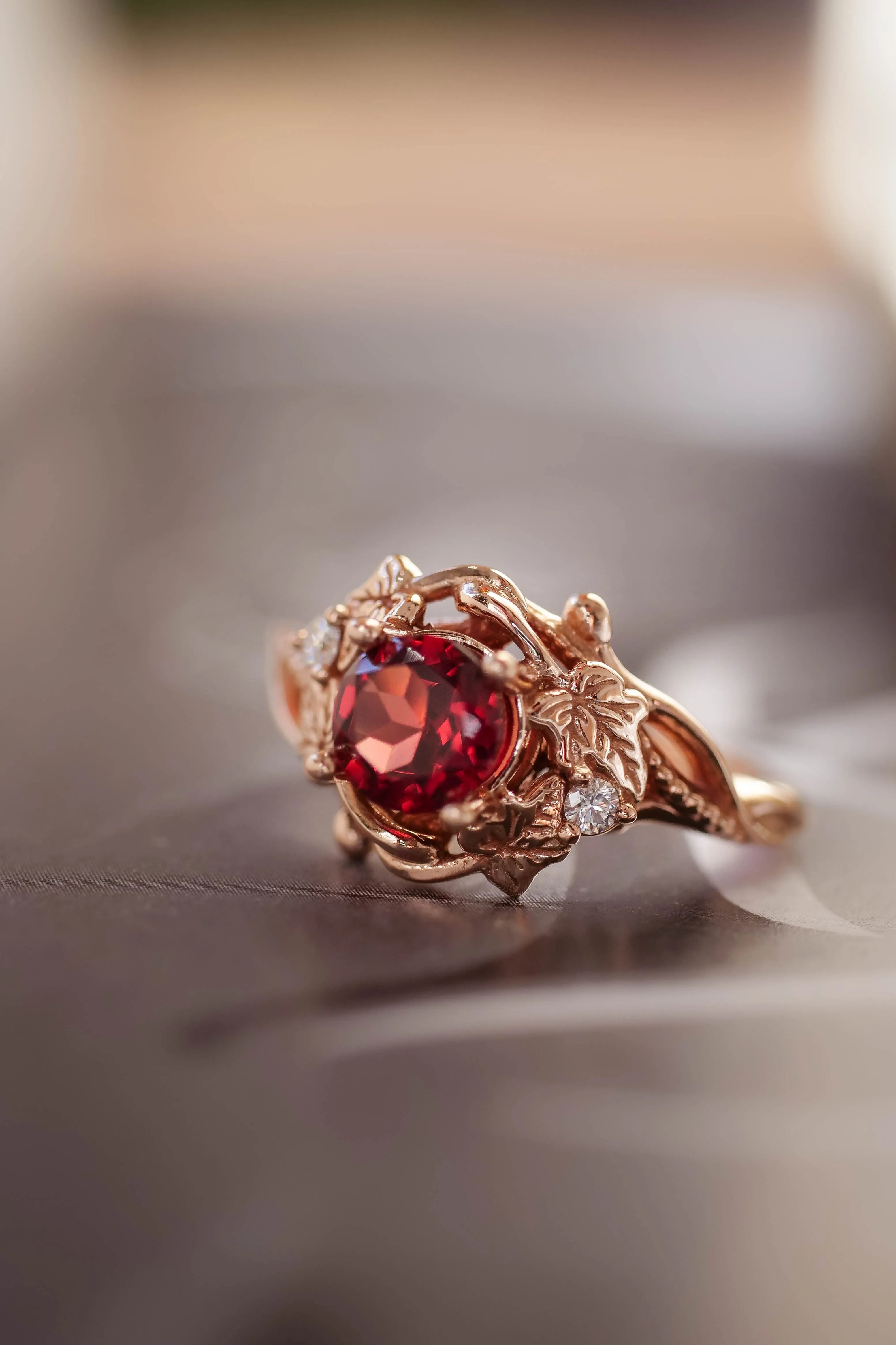 Garnet engagement ring with diamonds / Ivy Undina