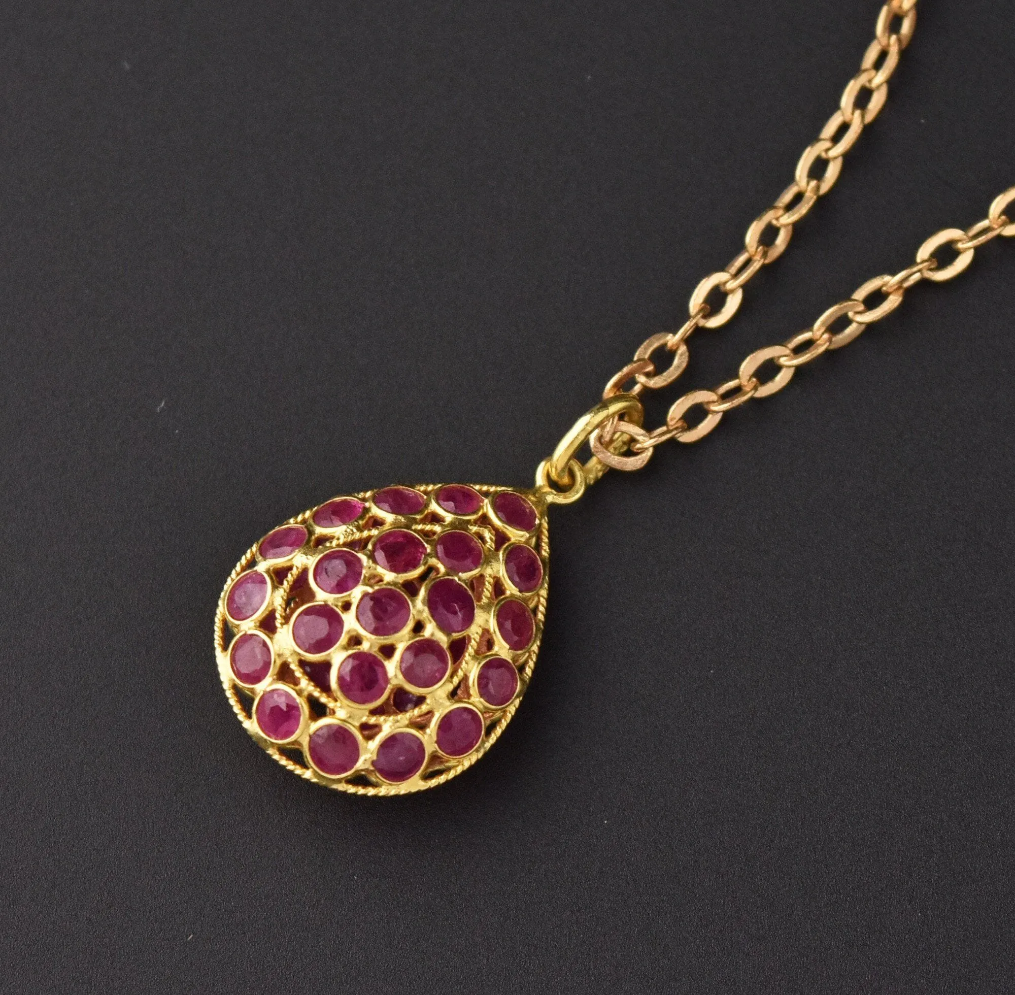 Natural Ruby 18K Gold Filigree Pendant