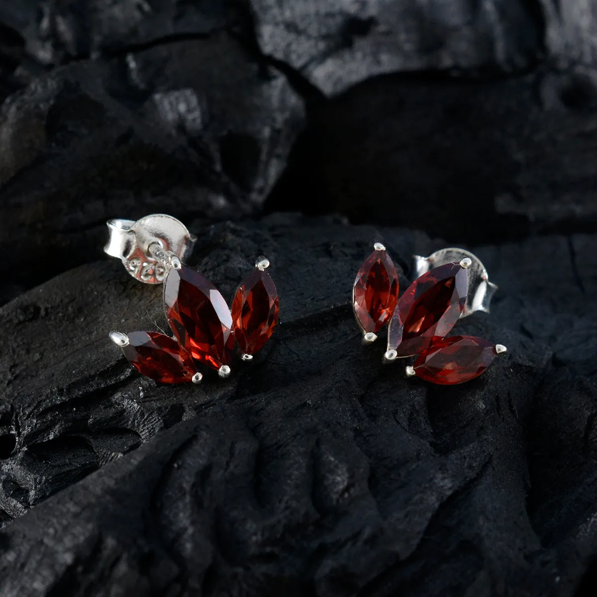 Riyo Bewitching 925 Sterling Silver Earring For Female Garnet Earring Bezel Setting Red Earring Stud Earring