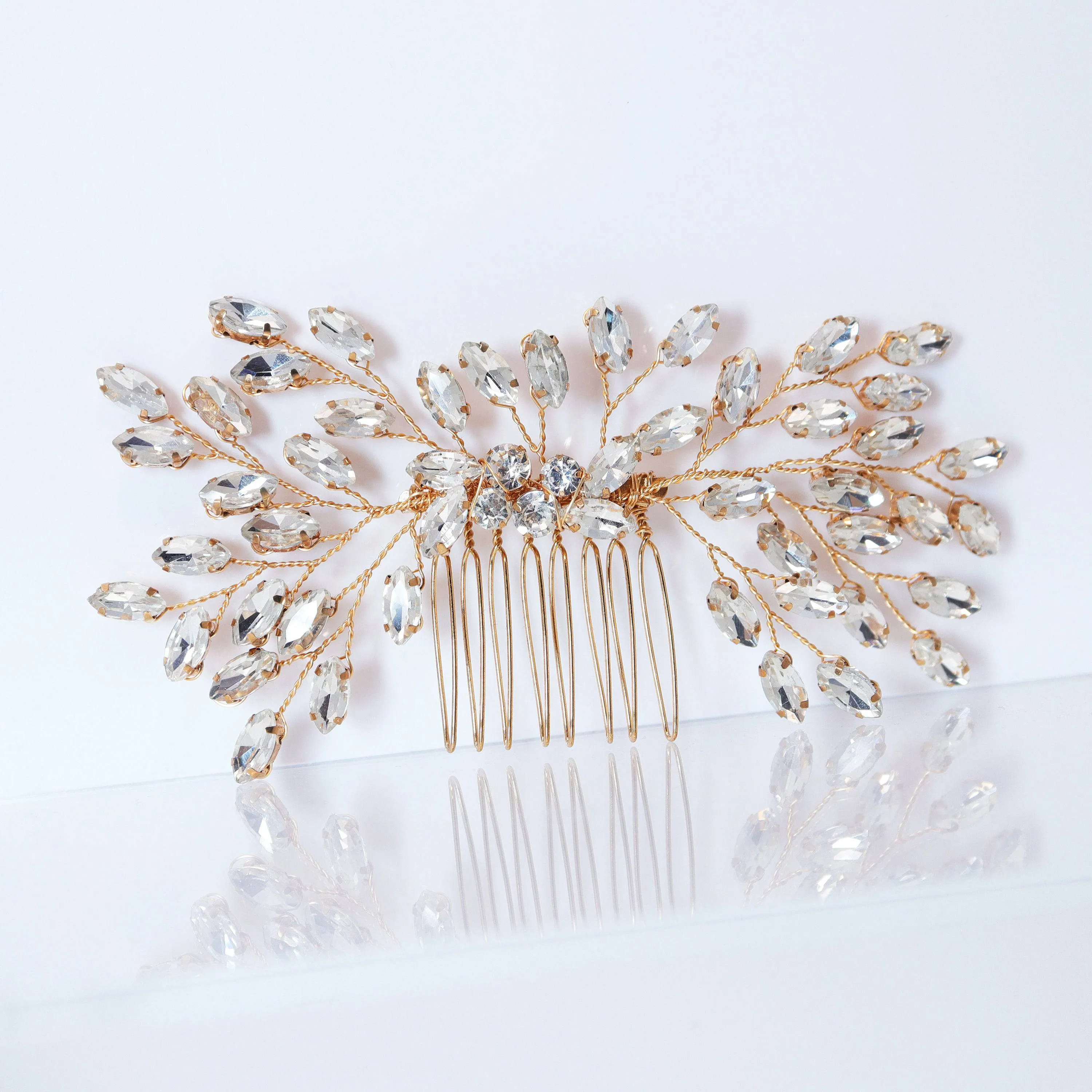 Swarovski Crystal Vine Leaves Bridal Hair Comb, Bridal Hair Piece, Bridal Hair Accessories, Wedding Hair Accessory, Bridal Hair Comb.