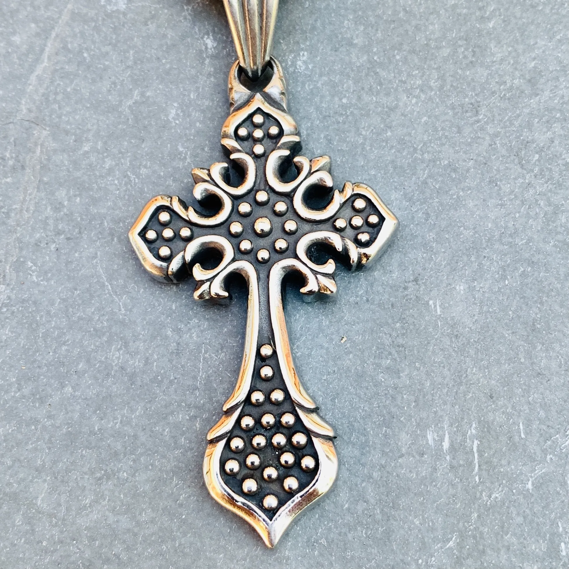 The Queens Cross - Larger Cross Pendant - Rope Necklace or Omega - PEN712